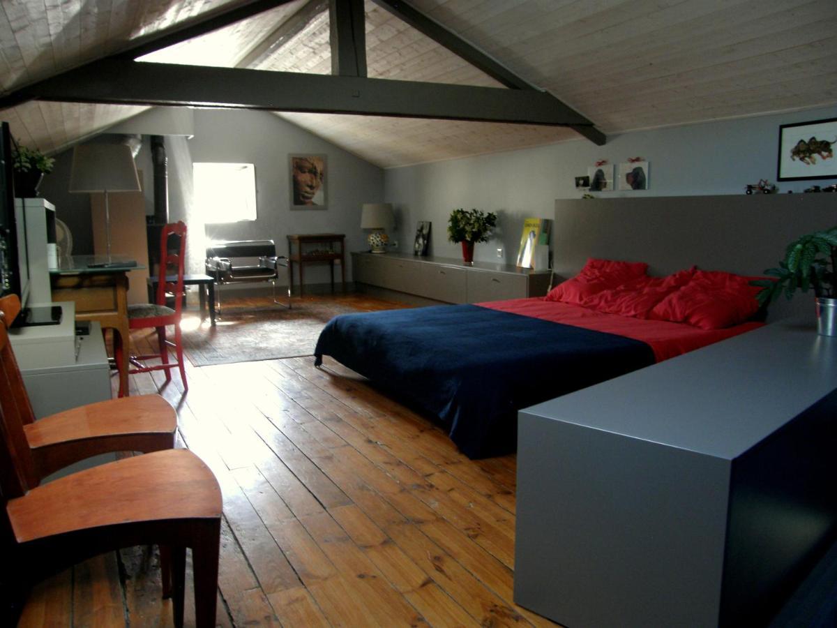 Bed and Breakfast Le Logis De La Colombe Le Puy-en-Velay Exterior foto