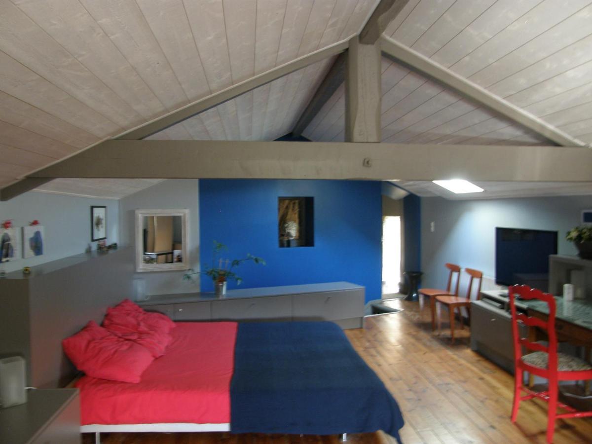 Bed and Breakfast Le Logis De La Colombe Le Puy-en-Velay Exterior foto